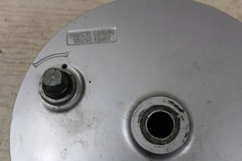 SUZUKI VL800 VOLUSIA INTRUDER SZCZĘKI BĘBEN HAMULCOWY