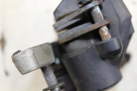 BMW R1200 RT K26 ZACISK HAMULCOWY TYŁ