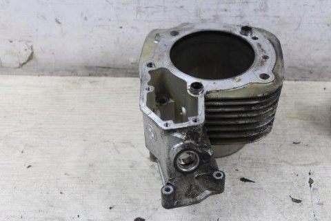 BMW R1100 GS R259 CYLINDER PRAWY 1340728 + TŁOK BMW R1100 GS R259 CYLINDER PRAWY 1340728 + TŁOK