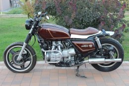 HONDA GL1100 GOLD SET PODNÓŻEK TYŁ LEWY