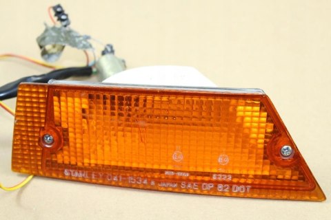 HONDA GL1200 GOLD WING KIERUNKOWSKAZ PRAWY PRZÓD