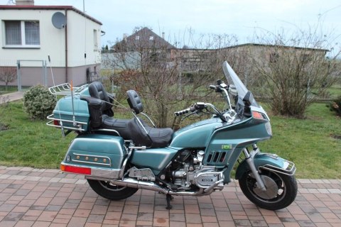 HONDA GL1200 GOLD WING OWIEWKA BOK PRAWY