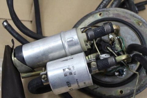 BMW R1100 RT POMPA PALIWA 1341909 + PŁYWAK