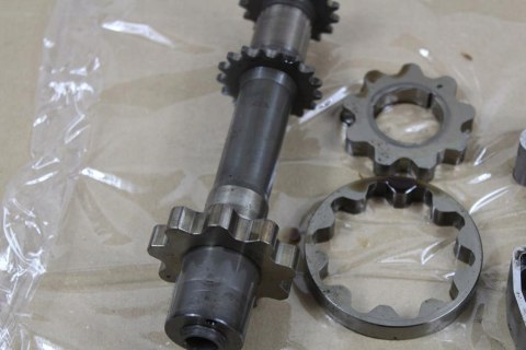 BMW R1100 RT POMPA OLEJU OLEJOWA 1341040