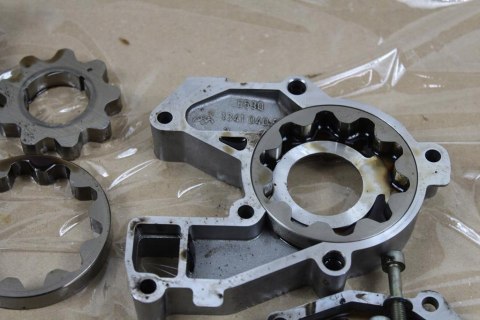 BMW R1100 RT POMPA OLEJU OLEJOWA 1341040