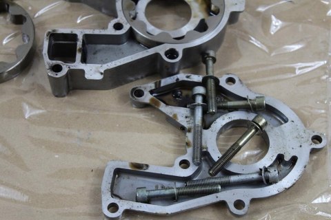 BMW R1100 RT POMPA OLEJU OLEJOWA 1341040