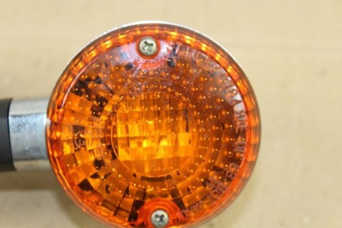 KAWASAKI VN1500 D CLASSIC KIERUNKOWSKAZ LEWY PRZÓD