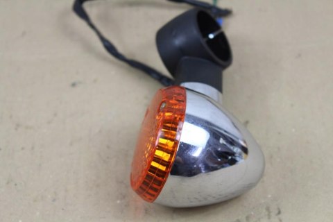 KAWASAKI VN1500 D CLASSIC KIERUNKOWSKAZ LEWY PRZÓD