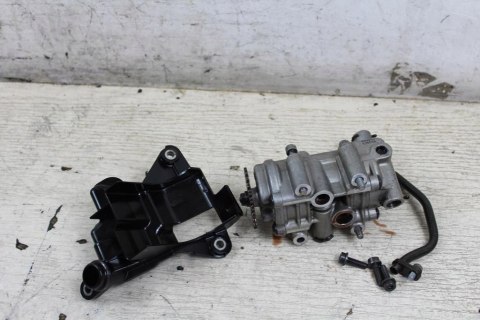 BMW K1300 S K1300S POMPA OLEJU 7678486 + SMOK
