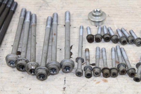 BMW K1300 S K1300S ŚRUBY KARTERU BLOKU SILNIKA