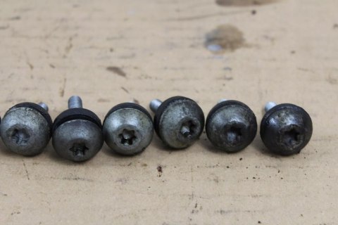 BMW K1200 GT K41 ŚRUBY POKRYWY DEKLA GŁOWICY