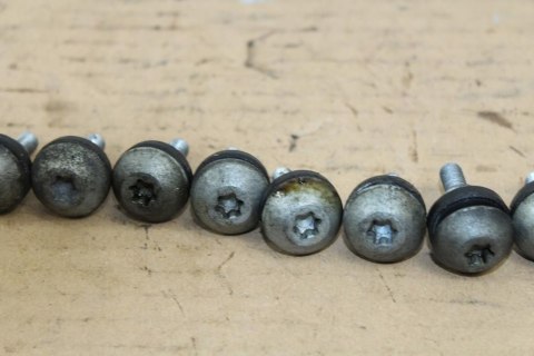 BMW K1200 GT K41 ŚRUBY POKRYWY DEKLA GŁOWICY