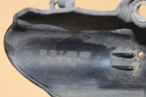 BMW R1200 RT K26 OSŁONA CEWKI ZAPŁONOWEJ LEWY DÓŁ 7680895