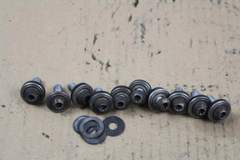 BMW R1200 RT K26 ŚRUBY TARCZY HAMULCOWYCH PRZÓD