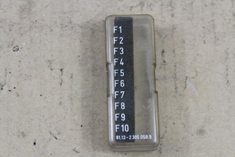 BMW K1100 LT POKRYWA OSŁONA BEZPIECZNIKÓW 2305058