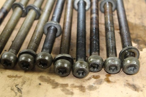 BMW K1100 LT ŚRUBY SZPILKI GŁOWICY