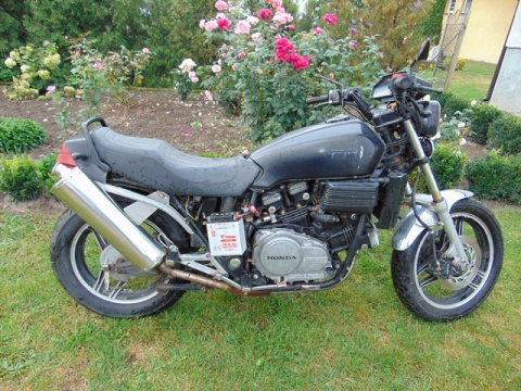 HONDA VF750 SABRE RC07 ŚRUBY GŁOWIC PRZÓD + TYŁ