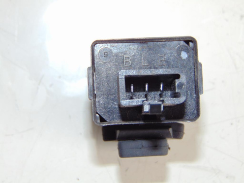 HONDA VT750 RC44 C2 SHADOW PRZEKAŹNIK ŚWIATEŁ G8B2