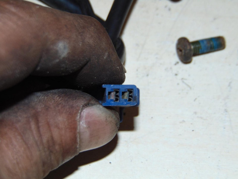 YAMAHA YP250 MAJESTY II CZUJNIK STOPKI BOCZNEJ