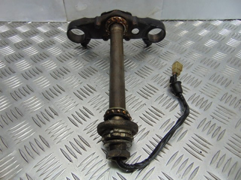 HONDA VF1100 MAGNA SC12 PÓŁKA DOLNA SZTYCA