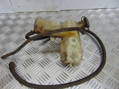 HONDA VF700 MAGNA RC21 ZBIORNICZEK WYRÓWNAWCZY