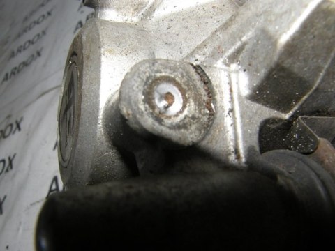 KAWASAKI ZL900 ZACISK HAMULCOWY LEWY PRZÓD
