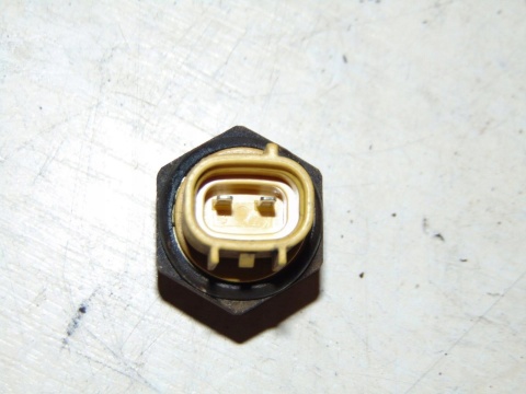 SUZUKI AN400 K1 BURGMAN CZUJNIK WENTYLATORA TEMPER