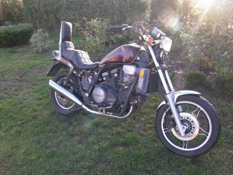 HONDA VF1100 MAGNA SC12 STELAŻ CEWEK ZAPŁONOWYCH