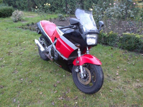KAWASAKI GPZ600 KOŁO MAGNETYCZNE