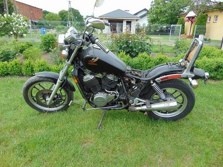 HONDA VT500 SHADOW PC08 BŁOTNIK NADKOLE TYŁ