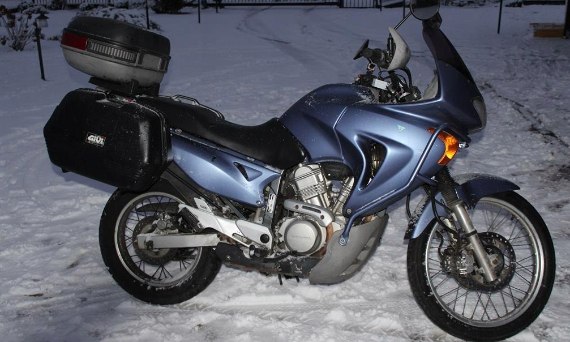 Nowa dostawa uzywanych części do motocykla Honda XL650V Transalp RD10